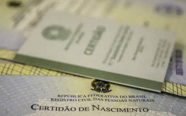 Governo federal lança programa para ampliar registro civil de nascimento