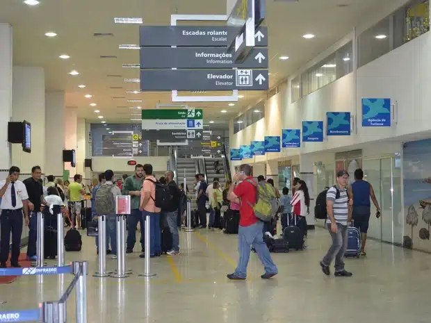 Anac avalia mudanças judiciais para reduzir custos e preço das passagens aéreas