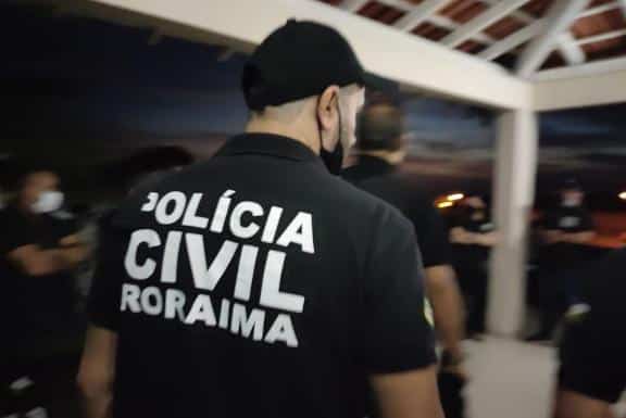 Psicólogo é preso suspeito de transferir R$ 3 mil da conta de idosa em Caroebe