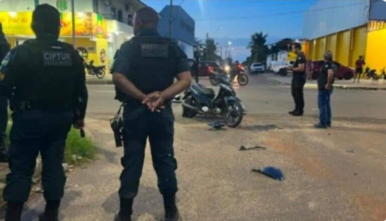 Motociclista morre após colisão com carro na Avenida Ataíde Teive, em Boa Vista