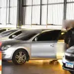 Polícia encontrou o homem sem vida dentro do carro (Foto: Nilzete Franco