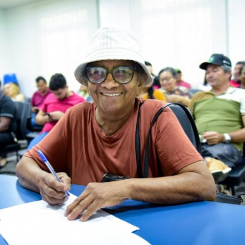 Prefeitura de Boa Vista fortalece agricultura familiar com concessão de crédito a produtores rurais